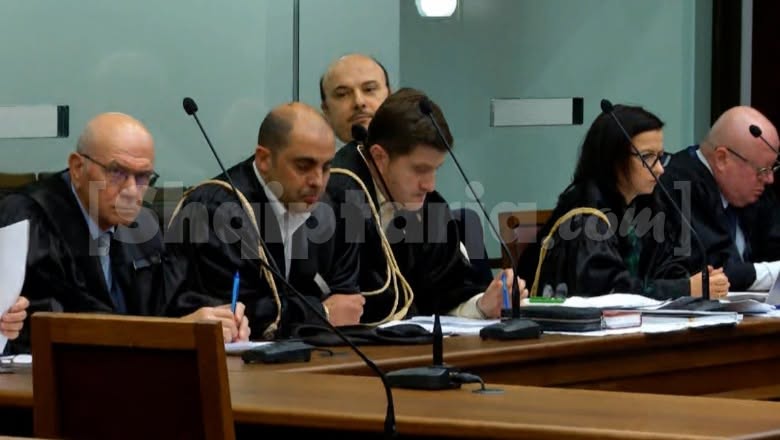 Tallje publike, SPAK hesht! Zvarritet gjyqi për aferën Partizani: Mungon avokati i Bektashit, shtyhet seanca më 8 Qershor!