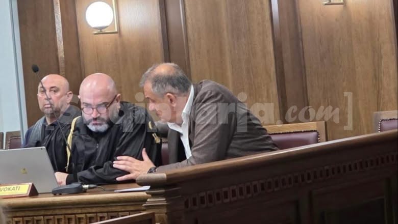 Sterilizimi’/ Rasti i parë, Beqaj në gjyq jashtë kafazit! Ish-ministri me 16 kërkesa: Të pushohet çështja, procesi antiligjor! Shtyhet seanca