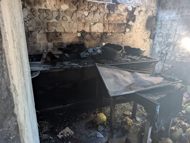 Përfshihet nga flakët magazina në Durrës, humb jetën emigranti 25-vjeçar nga Bangladeshi