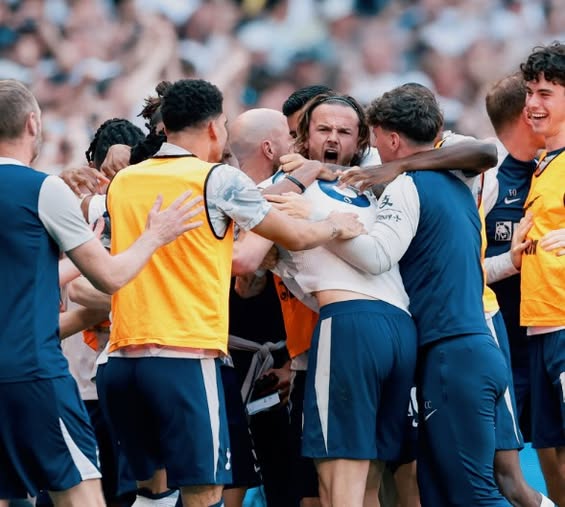 Premier League jep verdiktet, Tottenham shpëton nga turpi, Chelsea mbetet pa Europë