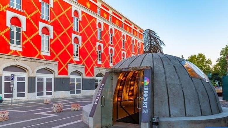 Nga bunkerët e Bunk’Art te jeta e natës, media britanike “Daily Mail” mahnitet nga Tirana: Qytet plot energji larg hijes së errët të komunizmit