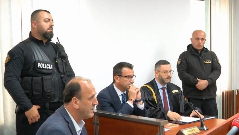 Persekutimi gjyqësor ndaj Veliajt, pse dhëndri i Berishës gjykohet në liri me të njëjtat akuza!