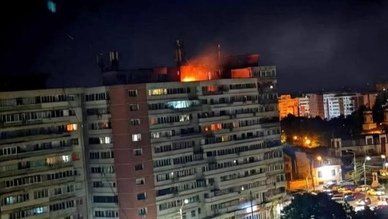 Droni rus hyn në hapësirën ajrore të NATO-s dhe godet një pallat banimi në Rumani, reagon Bukureshti: Përshkallëzim i rëndë, kemi informuar Aleancën