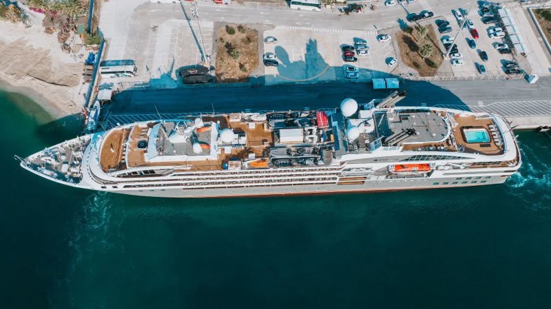 https://ekskluzive.al/krocera-franceze-ankorohet-ne-sarande-rama-konfirmohet-interesi-ne-rritje-per-bregdetin-shqiptar/