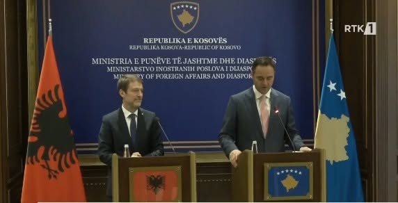Ministri shqiptar: “Kush prek Kosovën, prek Shqipërinë”!