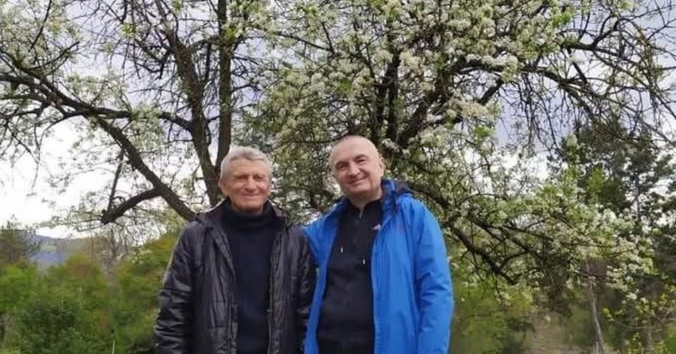 Babai i Ilir Metës ndërroi jetë, SPAK i jep leje kreut të PL të dalë nga qelia, do ta përcjellë nesër drejt banesës së fundit