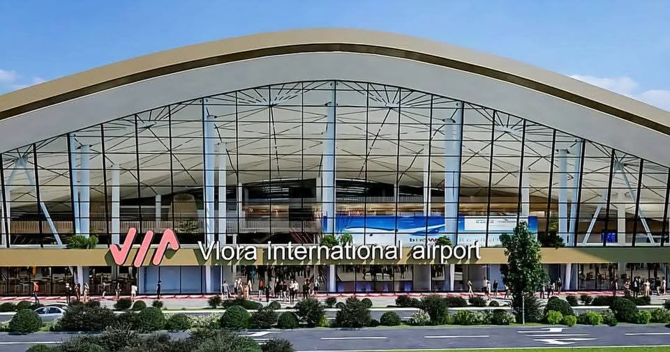Skandalet e kllouneve të drejtësisë nuk ndalojnë!  Sërish kaos me Aeroportin e Vlorës, Pacolli: Një gjyqtare e Shkallës së parë bllokoin vendimin e GJL. I drejtohemi Arbitrazhit Ndërkombëtar dhe ka…