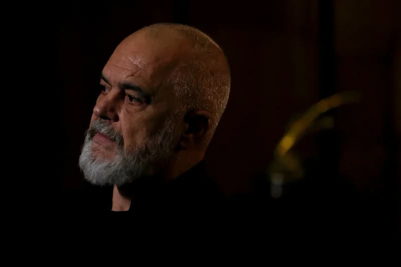 “Shqipëria nuk do ta humbasë shansin e investimeve të mëdha,” Rama për AP: Kritikat për Zvërnecin janë të mbushura me gjysmë të vërteta