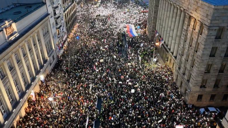 Për ëndërrat e sharlatanëve Qorri, Llapaj  Shehaj… Pse 1 milion protestues nuk e rrëzuan Vuçiçin edhe pas 2 vjet protestash?