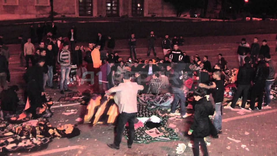 Protestuesit, përcjellës mesazhi shprese apo zhurmues të jetës urbane?