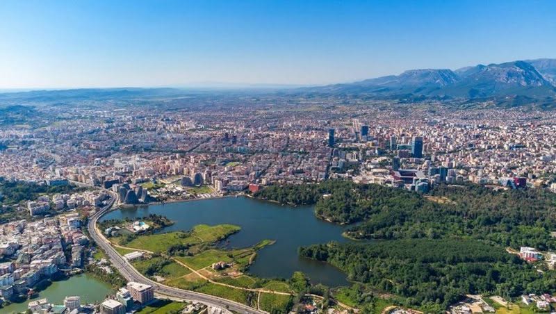 Indeksi i jetesës 2025- 2026, pabarazia mbetet sfidë kryesore, “ALTAX”: Shqipëria jeton shumë herë më mirë se një dekadë më parë: