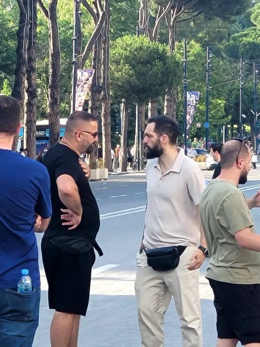 Plas sërish sherri mes organizatorëve, Olsi Jazexhi akuza Gent Prognit: Shpenzon 30- mijë euro dhe s’dihet burimi, vjen me tropojanë dhe rrahin njerëz