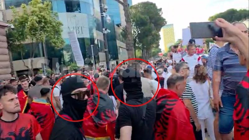 Nxitje dhune dhe bllokim rrugësh! Policia identifikon organizatorët e protestës nga punonjësit e OJF-ve tek bankierët, priten veprime të forta ligjore dhe dhjetëra shoqërime Nxitje dhune dhe bllokim rrugësh! Policia identifikon organizatorët e protestës nga punonjësit e OJF-ve tek bankierët, priten veprime të forta ligjore dhe dhjetëra shoqërime