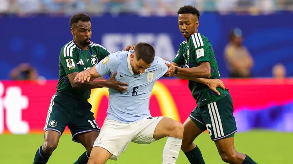 Uruguaj i shpëton turpit, Arabia Saudite arrin të ndalë gjigantët e Amerikës së Jugut Uruguaj i shpëton turpit, Arabia Saudite arrin të ndalë gjigantët e Amerikës së Jugut