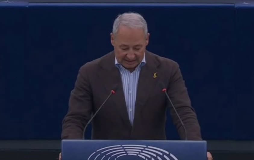 Eurodeputeti Andreas Schieder: Shqipëria mund të jetë historia e ardhshme e suksesit të zgjerimit të BE-së Eurodeputeti Andreas Schieder: Shqipëria mund të jetë historia e ardhshme e suksesit të zgjerimit të BE-së