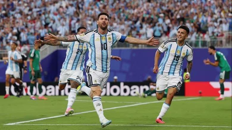 Lionel Messi mahnit me një supergol në Kupën e Botës, goli i 14-të në gjashtë Botërorë për ‘Pleshtin’ Lionel Messi mahnit me një supergol në Kupën e Botës, goli i 14-të në gjashtë Botërorë për ‘Pleshtin’