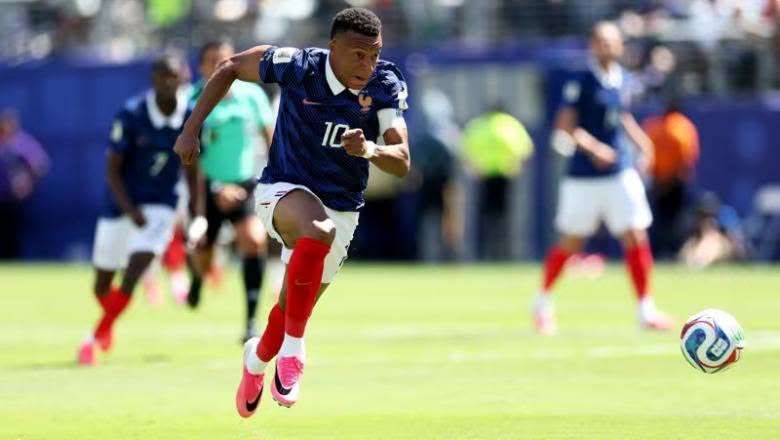 Botërori 2026/ ‘Yjet’ nuk falin, Franca mposht Senegalin! Mbappe shkruan emrin në librat e artë të historisë Botërori 2026/ ‘Yjet’ nuk falin, Franca mposht Senegalin! Mbappe shkruan emrin në librat e artë të historisë