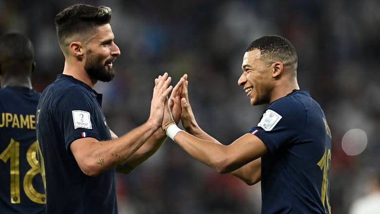 I theu rekordin me Francën, Giroud uron Mbappenë pas arritjes historike: E meriton plotësisht I theu rekordin me Francën, Giroud uron Mbappenë pas arritjes historike: E meriton plotësisht