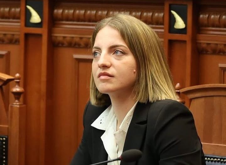 Kërcënimi ndaj deputetes Koçeku?! Reagon Policia e Shkodrës: Deputetja nuk ka bërë asnjë kallzim për kërcënim dhe nuk ka sjellë asnjë provë…do hetojmë! Kërcënimi ndaj deputetes Koçeku?! Reagon Policia e Shkodrës: Deputetja nuk ka bërë asnjë kallzim për kërcënim dhe nuk ka sjellë asnjë provë…do hetojmë!