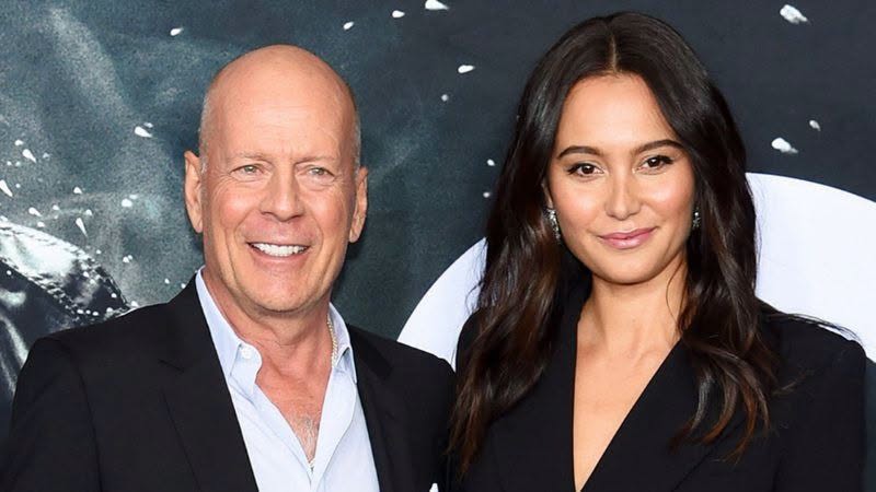 Bashkëshortja e Bruce Willis thyen një nga mitet më të mëdha për sëmundjen e tij Bashkëshortja e Bruce Willis thyen një nga mitet më të mëdha për sëmundjen e tij