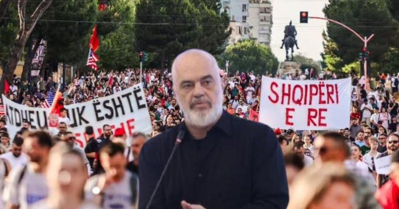 Rama sfidon protestuesit: Sillni draftin për “Shqipërinë e re”