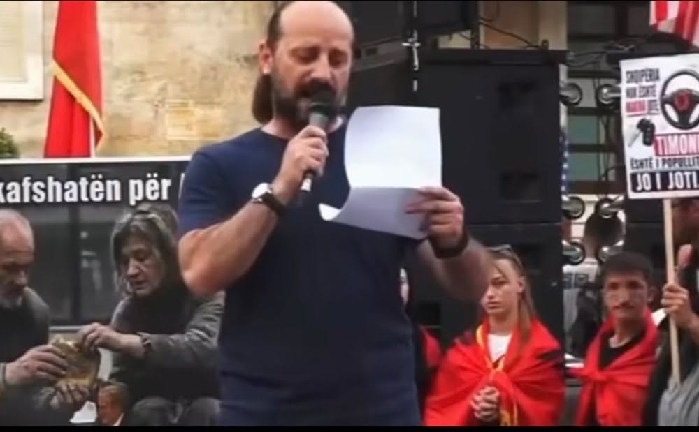 Pse organizatorët u distancuan nga Goxhaj ndërsa protestuesit e mbështesin?