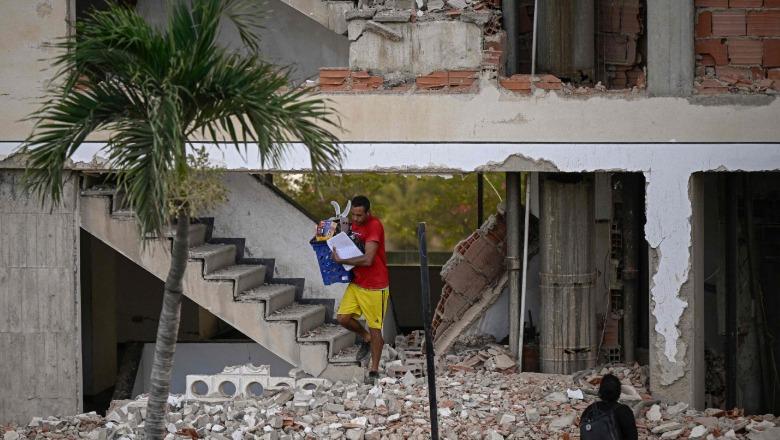 Venezuela goditet nga dy tërmete të fuqishme, 7.2 dhe 7.5 ballë, bilanci paraprak: 160 të vdekur, 900 të plagosur e mbi 10,000 të zhdukur (VIDEO) Venezuela goditet nga dy tërmete të fuqishme, 7.2 dhe 7.5 ballë, bilanci paraprak: 160 të vdekur, 900 të plagosur e mbi 10,000 të zhdukur (VIDEO)