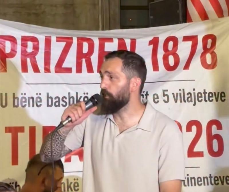 Bashkëpuntori i Ermal Beqirit të akuzuar për AKSH Gent Progni një nga organizatorët e protestës që jeton pa punuar “trimërohet” nga qetësia e forcave të rendit: Po pash makina policie sot do i’a… Bashkëpuntori i Ermal Beqirit të akuzuar për AKSH Gent Progni një nga organizatorët e protestës që jeton pa punuar “trimërohet” nga qetësia e forcave të rendit: Po pash makina policie sot do i’a…