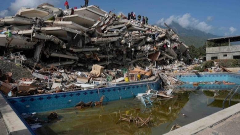 Venezuela, mes rrënojave të tërmetit dhe të mbijetuarve të Karakasit: Gjithçka është e shkatërruar, brenda dhe jashtë Venezuela, mes rrënojave të tërmetit dhe të mbijetuarve të Karakasit: Gjithçka është e shkatërruar, brenda dhe jashtë