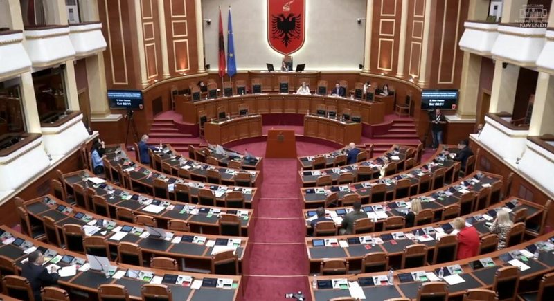 Kuvendi forcon luftën ndaj dezinformimit: Ngrihet nënkomisioni parlamentar, në fokus ndërhyrjet e huaja Kuvendi forcon luftën ndaj dezinformimit: Ngrihet nënkomisioni parlamentar, në fokus ndërhyrjet e huaja