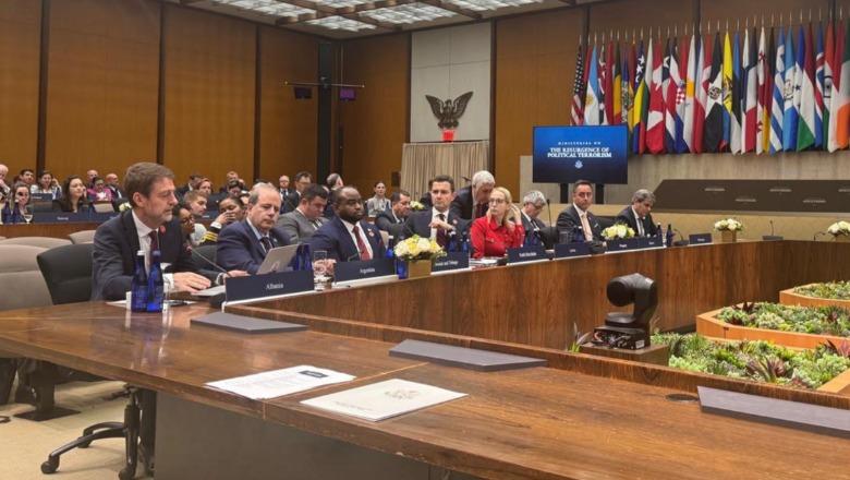 Hoxha në Ministerialin e thirrur nga Sekretari Rubio: Shqipëria po zhvillon qëndrueshmërinë kundër kërcënimeve hibride në bashkëpunim e partneritet me miqtë dhe aleatët Hoxha në Ministerialin e thirrur nga Sekretari Rubio: Shqipëria po zhvillon qëndrueshmërinë kundër kërcënimeve hibride në bashkëpunim e partneritet me miqtë dhe aleatët