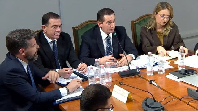 “Më vjen mirë që SPAK nuk është i pëlqyeshëm nga politika”! Braho bënë “diplomatin” gjatë debatit: Kjo do të thotë se po e bën punën mirë! “Më vjen mirë që SPAK nuk është i pëlqyeshëm nga politika”! Braho bënë “diplomatin” gjatë debatit: Kjo do të thotë se po e bën punën mirë!