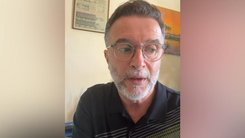Përplasja mes Ramës dhe Braçes në mbledhjen e socialistëve, deputeti: Askush nuk më ka nxjerrë jashtë dje, dola vetë sepse nuk kisha më cfarë të dëgjoja Përplasja mes Ramës dhe Braçes në mbledhjen e socialistëve, deputeti: Askush nuk më ka nxjerrë jashtë dje, dola vetë sepse nuk kisha më cfarë të dëgjoja