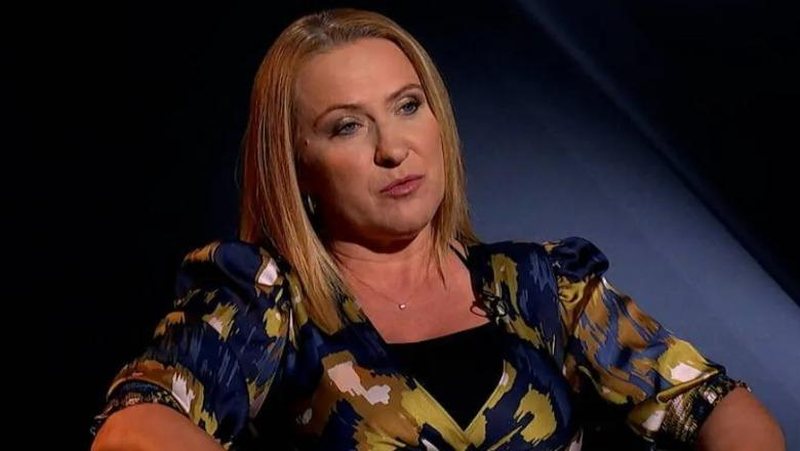 Deklarata skandaloze e ministres serbe: Nëse do isha unë në 1998 do e kisha pastruar etnikisht Kosovën! BE dënon deklaratën e saj: Nuk ka vend për retorikë të tillë në Evropë Deklarata skandaloze e ministres serbe: Nëse do isha unë në 1998 do e kisha pastruar etnikisht Kosovën! BE dënon deklaratën e saj: Nuk ka vend për retorikë të tillë në Evropë