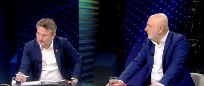 Vetëvendosje kërkon të destabilizojë Shqipërinë”! Labinot Bislimi: Ka elementë të dukshëm të neofashizmit Vetëvendosje kërkon të destabilizojë Shqipërinë”! Labinot Bislimi: Ka elementë të dukshëm të neofashizmit