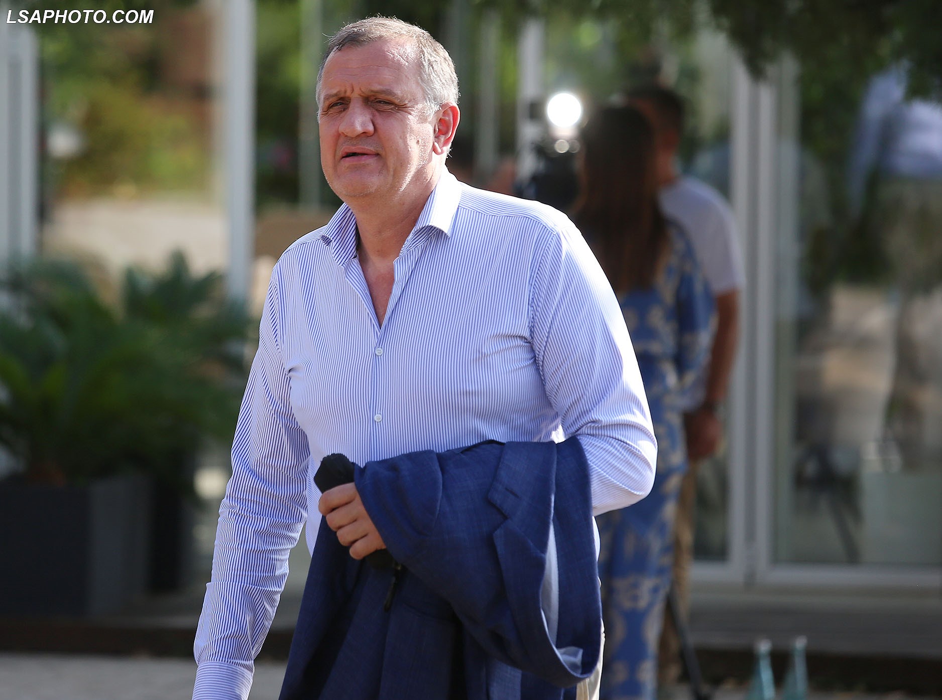 Sorollatjet e sharlatanëve të SPAK për të gjetur prova për abuzime me fondet e SASPAC përfundojnë afatet e hetimit! Ilir Beqaj lirohet nga qelia por “noterët” e GJKKO-së e lënë në arrest shtëpie Sorollatjet e sharlatanëve të SPAK për të gjetur prova për abuzime me fondet e SASPAC përfundojnë afatet e hetimit! Ilir Beqaj lirohet nga qelia por “noterët” e GJKKO-së e lënë në arrest shtëpie