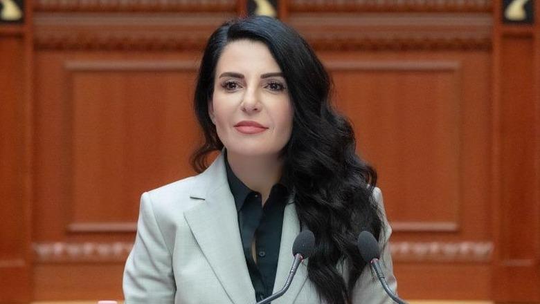 Kërkon shuarjen e masës së pezullimit nga detyra, Gjykata e Lartë do të shqyrtojë në 16 korrik rekursin e ish-zv.kryeministres Belinda Balluku Kërkon shuarjen e masës së pezullimit nga detyra, Gjykata e Lartë do të shqyrtojë në 16 korrik rekursin e ish-zv.kryeministres Belinda Balluku