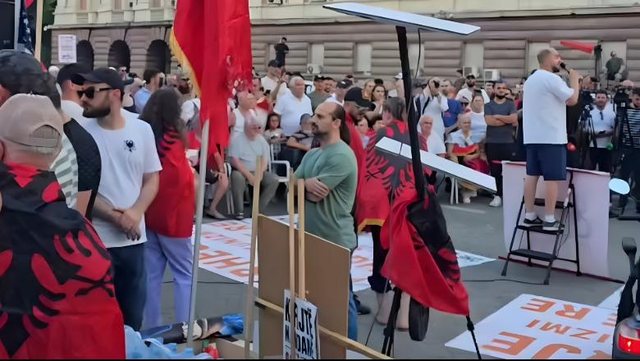 Prognoza imagjinare e “Shqipërisë së Re” që po lind nga Flamingo Revolution! Prognoza imagjinare e “Shqipërisë së Re” që po lind nga Flamingo Revolution!