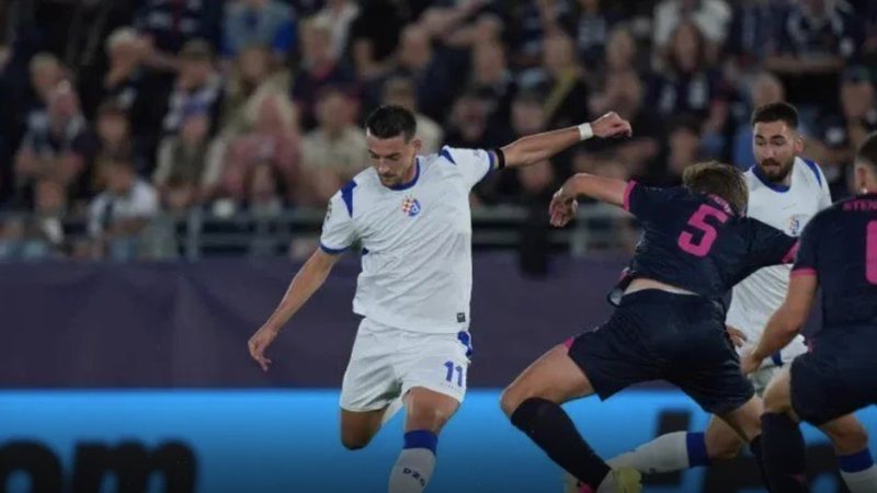 E papritur – UEFA nis hetimin për sulmuesin e Kombëtares shqiptare, rivali në Champions e akuzoi për racizëm E papritur – UEFA nis hetimin për sulmuesin e Kombëtares shqiptare, rivali në Champions e akuzoi për racizëm