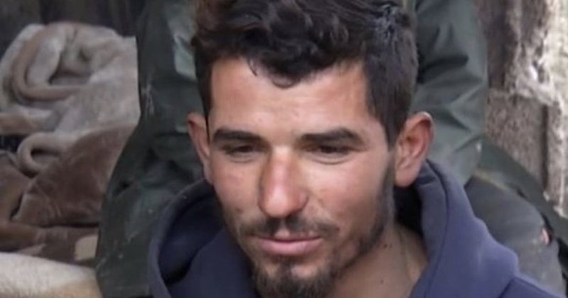 Shkuan për të arrestuar bashkëjetuesen që dogji makinën e komshiut, bashkëshorti godet me tullë policen në Kamëz dhe e la pa ndjenja! Pas arrestimit: Ashtu ma dha truri, nuk kisha pirë hashash, isha i mërzitur Shkuan për të arrestuar bashkëjetuesen që dogji makinën e komshiut, bashkëshorti godet me tullë policen në Kamëz dhe e la pa ndjenja! Pas arrestimit: Ashtu ma dha truri, nuk kisha pirë hashash, isha i mërzitur