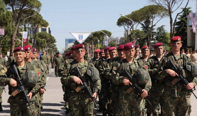 Shqipëria do të prodhojë uniforma ushtarake: Ministri i Mbrojtjes inspekton kantierin ku do të nisë aktiviteti Shqipëria do të prodhojë uniforma ushtarake: Ministri i Mbrojtjes inspekton kantierin ku do të nisë aktiviteti