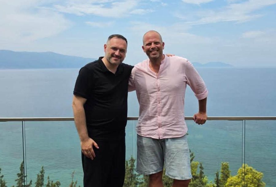 Ministri belg i Mbrojtjes, Theo Francken pushime me familjen në Vlorë Ministri belg i Mbrojtjes, Theo Francken pushime me familjen në Vlorë