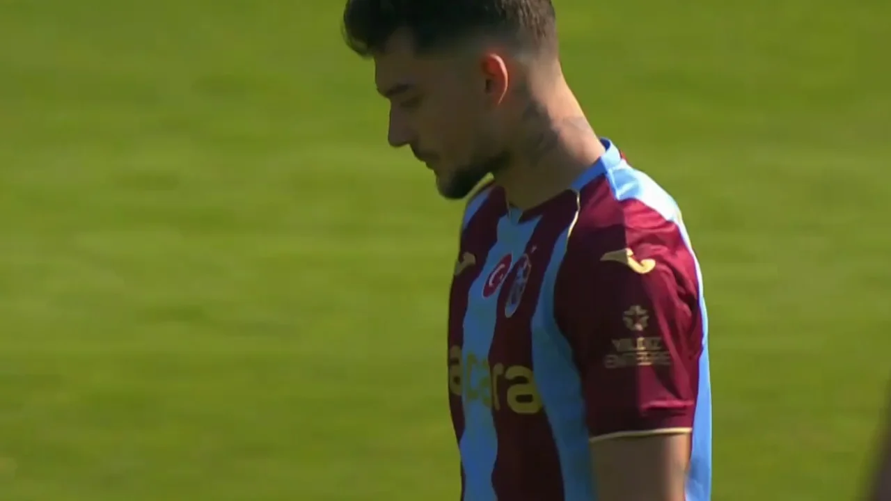 Video/ Muçi shkëlqen edhe në miqësore: Ylli i Kombëtares shqiptare i shënon gol skuadrës së njohur italiane Video/ Muçi shkëlqen edhe në miqësore: Ylli i Kombëtares shqiptare i shënon gol skuadrës së njohur italiane