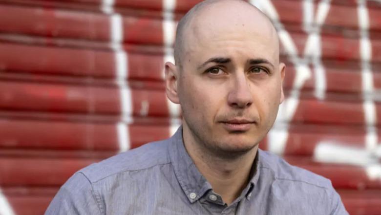 Jam viktimë e persekutimit politik! Parisi proteston për shqiptarin “antifashist” që rrezikon ekstradimin në Gjermani