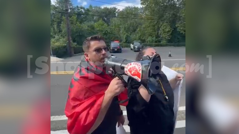 Berisha u prit me protesta në SHBA! Organizatori i protestestës: Jemi kërcënuar nga ushtarët e PD në SHBA! Berisha u prit me protesta në SHBA! Organizatori i protestestës: Jemi kërcënuar nga ushtarët e PD në SHBA!