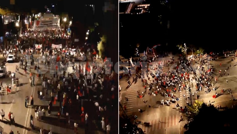 Na ka ardhur “diaspora” të bllokoi rrugët e Tiranës! Tentativa qesharak… 12 Shtatori i “flamengove pa fole dhe pelikanëve kaçurrel pa flokë” dështon! Xhiro e përnatëshme pa adresë Na ka ardhur “diaspora” të bllokoi rrugët e Tiranës! Tentativa qesharak… 12 Shtatori i “flamengove pa fole dhe pelikanëve kaçurrel pa flokë” dështon! Xhiro e përnatëshme pa adresë