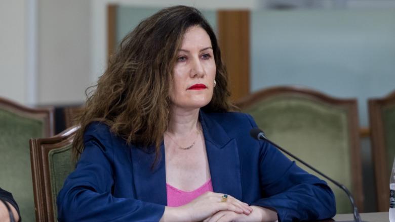 GJKKO i caktoi “arrest shtëpie”: Vlora Hyseni ndodhet jashtë Shqipërisë! GJKKO i caktoi “arrest shtëpie”: Vlora Hyseni ndodhet jashtë Shqipërisë!