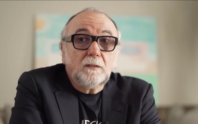 “Becchetti mashtroi dhe bleu gjyqtarët, Shqipëria gjeti provat dhe e çmontoi skemën me hetues privat! Dalin përgjimet, Këshilltari italian zbulon: Kishte në xhep 2 nga 3 arbitrat” “Becchetti mashtroi dhe bleu gjyqtarët, Shqipëria gjeti provat dhe e çmontoi skemën me hetues privat! Dalin përgjimet, Këshilltari italian zbulon: Kishte në xhep 2 nga 3 arbitrat”