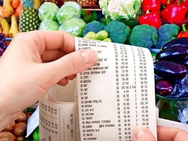 “Abuzim që të lë pa mend”! Braçe: Euro bie, por çmimet mbeten të larta?! A nuk duhen taksuar më shumë mbifitimet? “Abuzim që të lë pa mend”! Braçe: Euro bie, por çmimet mbeten të larta?! A nuk duhen taksuar më shumë mbifitimet?