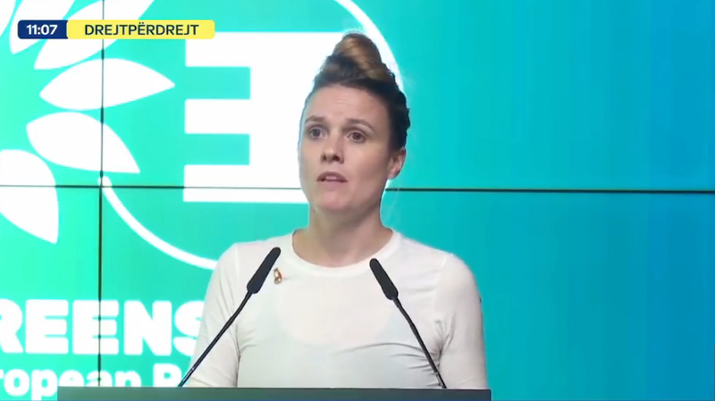 Eurodeputetja gjermane: Në PE duam që Shqipëria të jetë pjesë e BE sa më shpejt, duke garantuar standardet mjedisore dhe demokratike Eurodeputetja gjermane: Në PE duam që Shqipëria të jetë pjesë e BE sa më shpejt, duke garantuar standardet mjedisore dhe demokratike